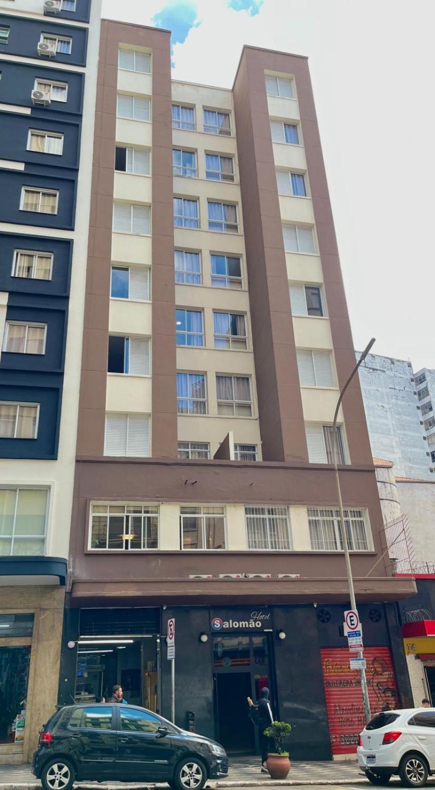 Hotel Salomão - Próximo a 25 de Março, Bom Retiro, Brás e Rua Santa Efigênia, a 2 minutos do Mirante Sampa Sky e pista de Skate Anhangabaú São Paulo Exterior foto