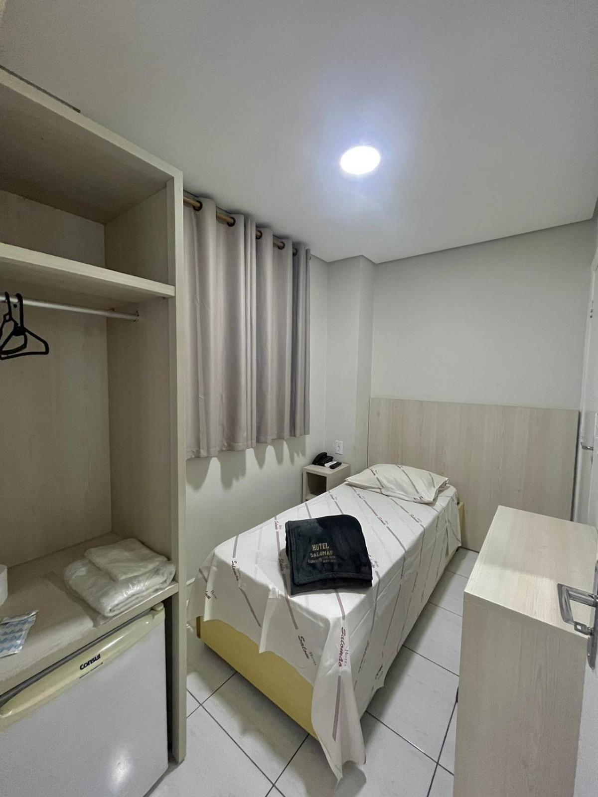 Hotel Salomão - Próximo a 25 de Março, Bom Retiro, Brás e Rua Santa Efigênia, a 2 minutos do Mirante Sampa Sky e pista de Skate Anhangabaú São Paulo Exterior foto