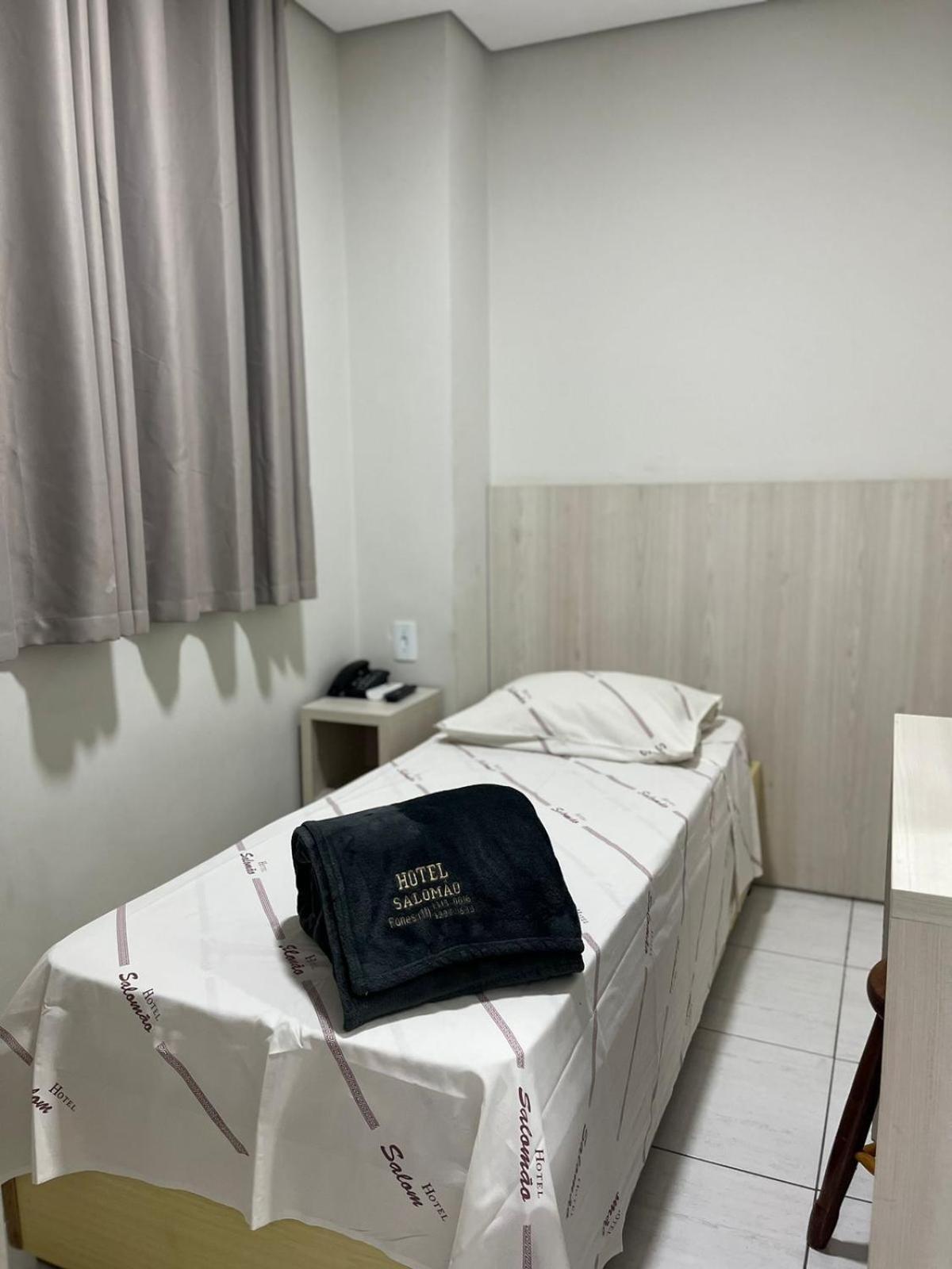 Hotel Salomão - Próximo a 25 de Março, Bom Retiro, Brás e Rua Santa Efigênia, a 2 minutos do Mirante Sampa Sky e pista de Skate Anhangabaú São Paulo Exterior foto