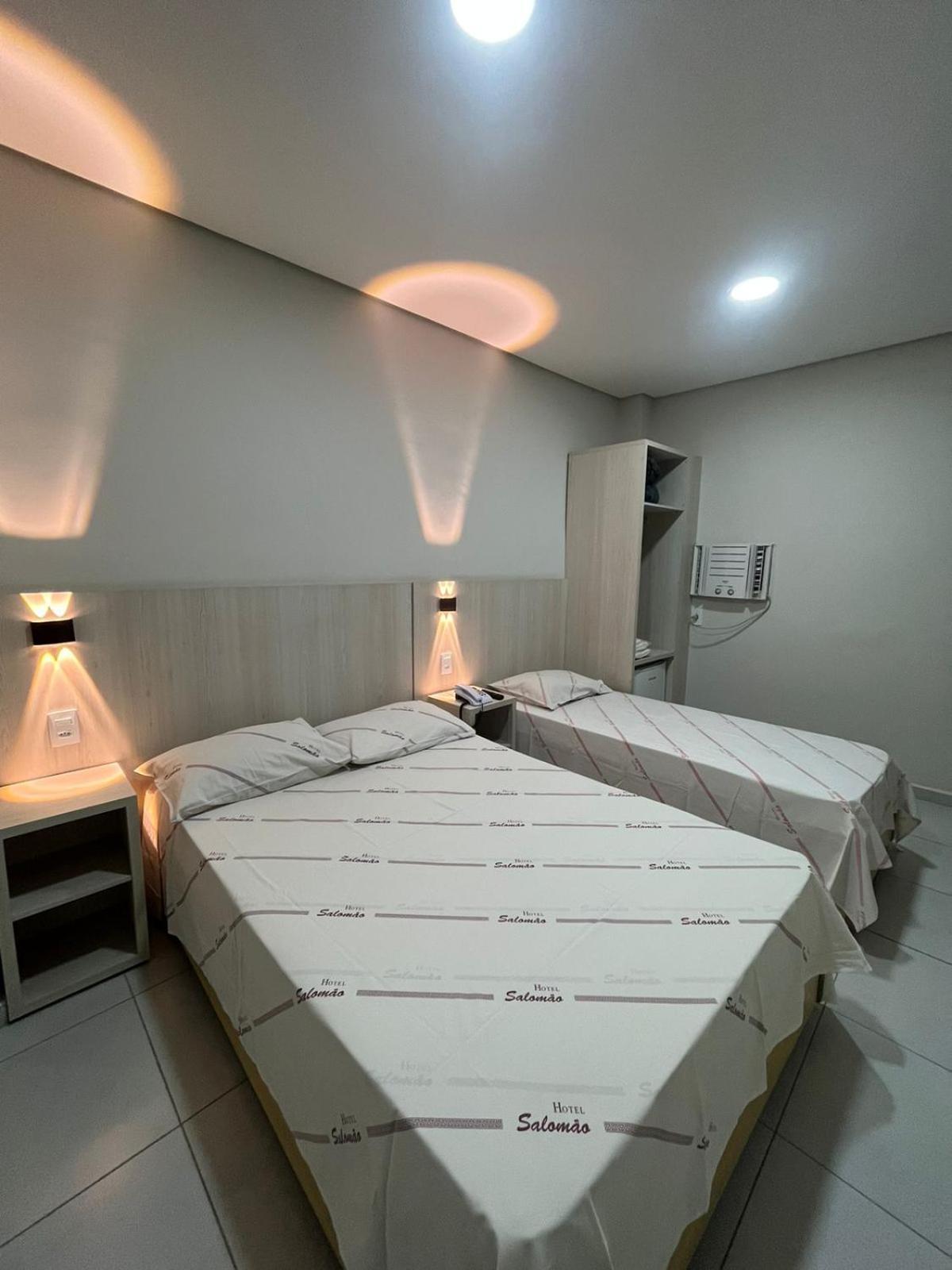 Hotel Salomão - Próximo a 25 de Março, Bom Retiro, Brás e Rua Santa Efigênia, a 2 minutos do Mirante Sampa Sky e pista de Skate Anhangabaú São Paulo Exterior foto