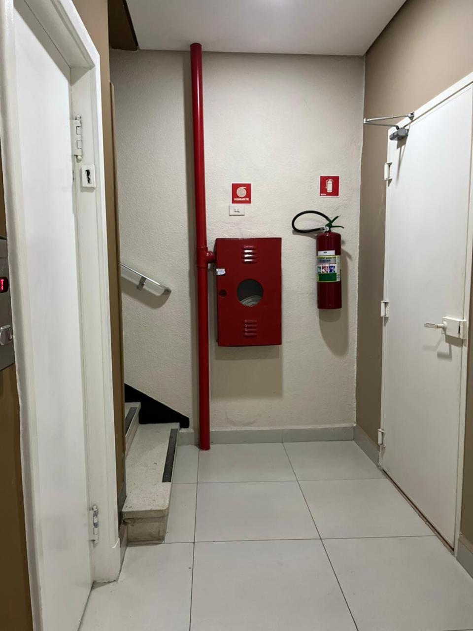 Hotel Salomão - Próximo a 25 de Março, Bom Retiro, Brás e Rua Santa Efigênia, a 2 minutos do Mirante Sampa Sky e pista de Skate Anhangabaú São Paulo Exterior foto