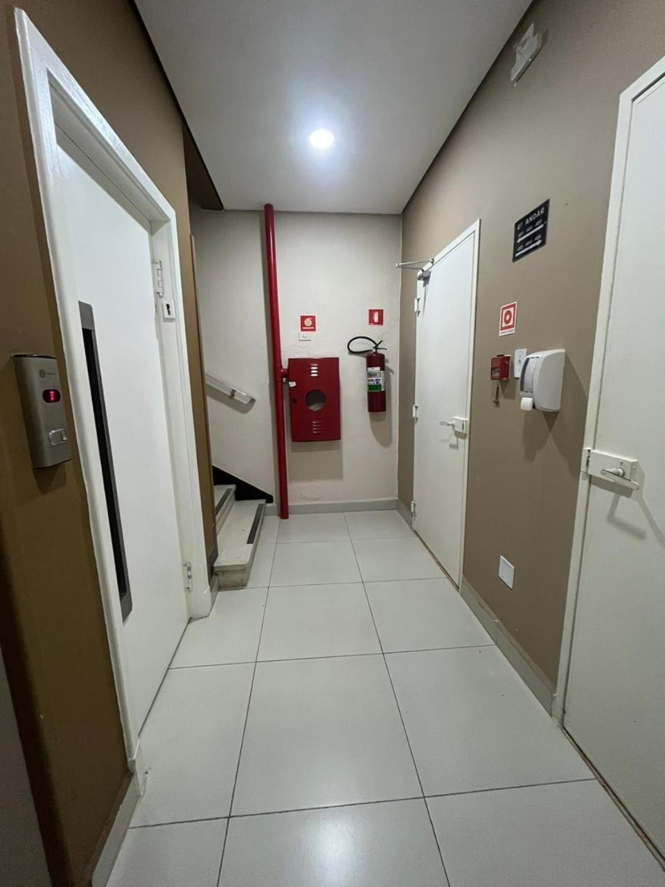 Hotel Salomão - Próximo a 25 de Março, Bom Retiro, Brás e Rua Santa Efigênia, a 2 minutos do Mirante Sampa Sky e pista de Skate Anhangabaú São Paulo Exterior foto